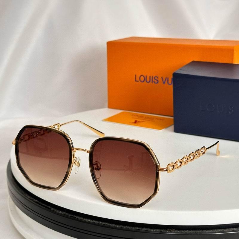 LV Sunglasses 1072